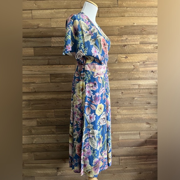 NWT size 10 Kachel x Anthropologie Willow blue floral wrap dress - Picture 6 of 7